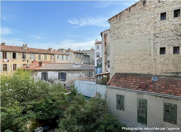 A louer un appartement de 3 pièces à à Marseille 13006 - Quartier LODI