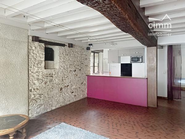 🏡 À vendre – Maison de ville à Montargis (à rafraîchir).