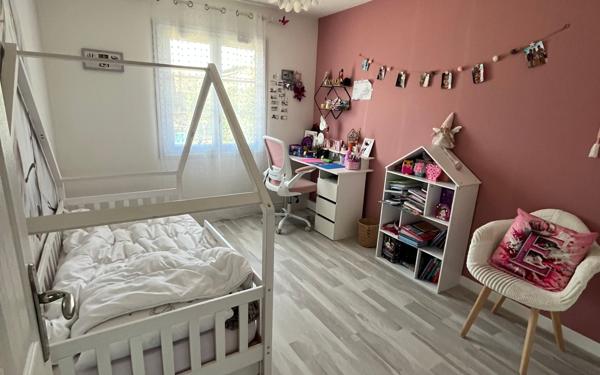 Maison à vendre    5 pièces •  Saint-Loubès