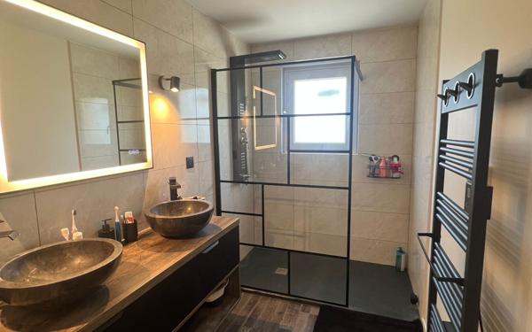 Maison à vendre    5 pièces •  Saint-Loubès