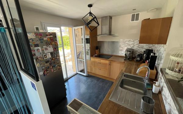 Maison à vendre    5 pièces •  Saint-Loubès