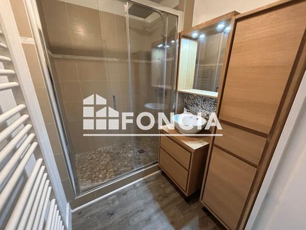 Location Appartement meublé 3 pièces 76.93 m² - 10 RUE GASTON MARCHOU Bordeaux 33300