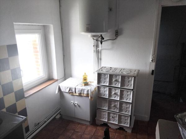 LA CHARITE / LOIRE - IMMEUBLE/ MAISON avec 3 appartements.
