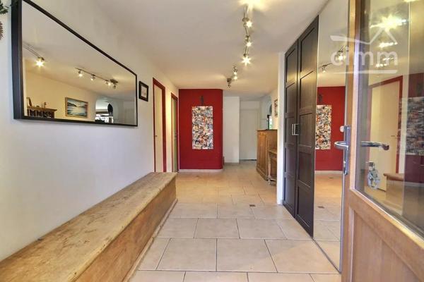 Grande maison familiale +200m² - Belle pièce de vie de 41m² - annexe aménageable - 7 chambres - grand jardin.