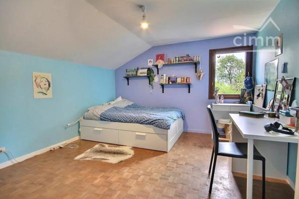Grande maison familiale +200m² - Belle pièce de vie de 41m² - annexe aménageable - 7 chambres - grand jardin.