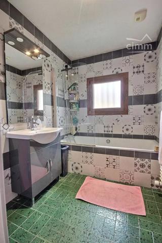 Grande maison familiale +200m² - Belle pièce de vie de 41m² - annexe aménageable - 7 chambres - grand jardin.