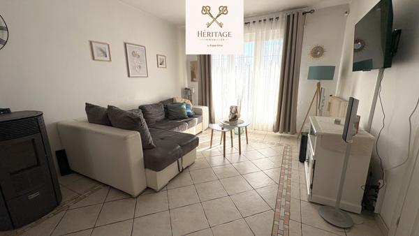 SEMI-INDIVIDUELLE – 93 m² – 3 CHAMBRES + BUREAU – SOUS-SOL COMPLET – GARAGE 2 VOITURES