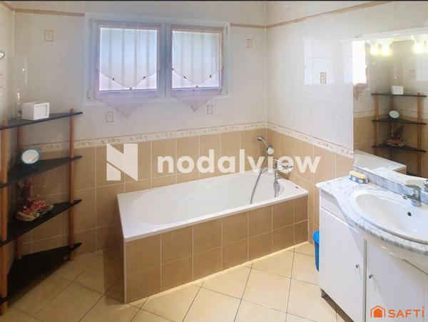 Belle et grande villa proche de la nature