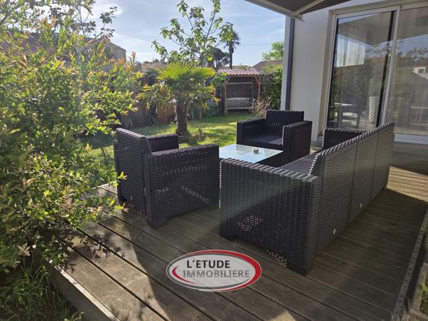 STE PAZANNE BOURG : Plain pied 134 m², 4 chambres, annexes sur 567 m² de terrain !