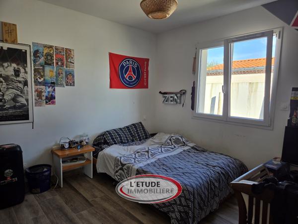 STE PAZANNE BOURG : Plain pied 134 m², 4 chambres, annexes sur 567 m² de terrain !