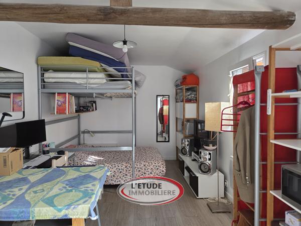 STE PAZANNE BOURG : Plain pied 134 m², 4 chambres, annexes sur 567 m² de terrain !
