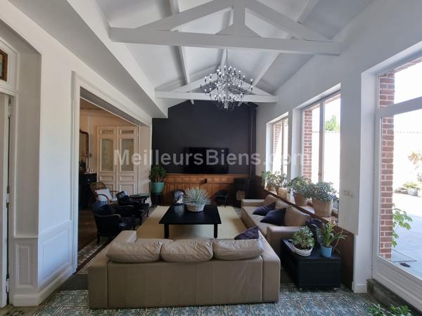 Sublime MAISON de Maître - 284m2 - Haut de Gamme - 4 ch - Jardin 2900M2 - Garage