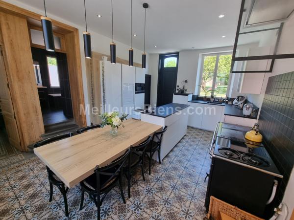 Sublime MAISON de Maître - 284m2 - Haut de Gamme - 4 ch - Jardin 2900M2 - Garage