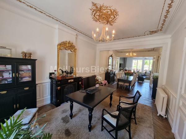 Sublime MAISON de Maître - 284m2 - Haut de Gamme - 4 ch - Jardin 2900M2 - Garage