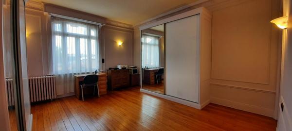 BELLE MAISON BOURGEOISE AVEC GRANDE DEPENDANCE