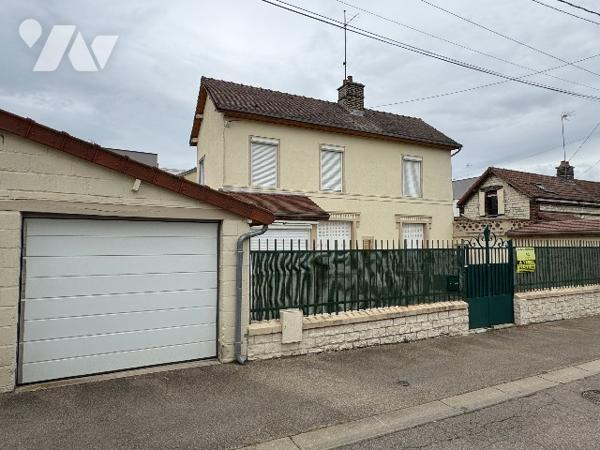 Maison d'habitation de type 7 à vendre