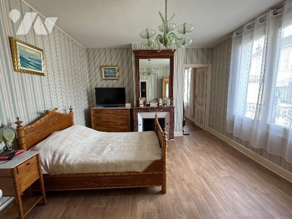 Maison d'habitation de type 7 à vendre