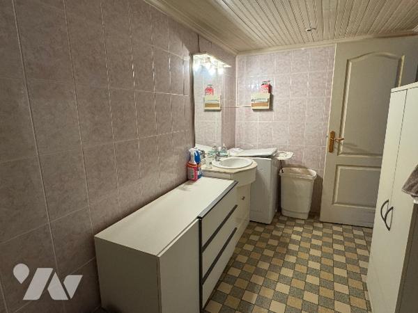 Maison d'habitation de type 7 à vendre