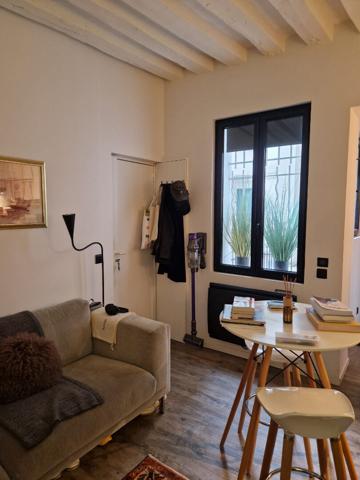 Paris St Germain des près 2 pièce(s) 24.78 m2