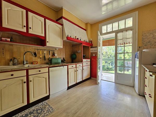 Maison à vendre La Couronne 3 chambres centre ville 170 m2