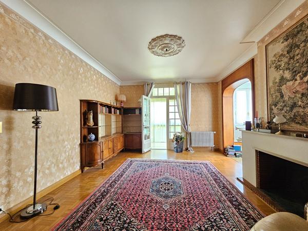 Maison à vendre La Couronne 3 chambres centre ville 170 m2