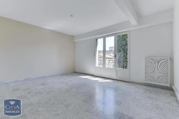 Appartement à louer 3 pièces 65.84m²