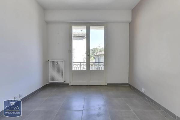 Appartement à louer 3 pièces 65.84m²