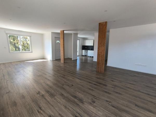 Bergerac idéal investiseurs authentique maison pierre de 5 pièces et 150 M2 louée avec plus de 10% de rentabilité
