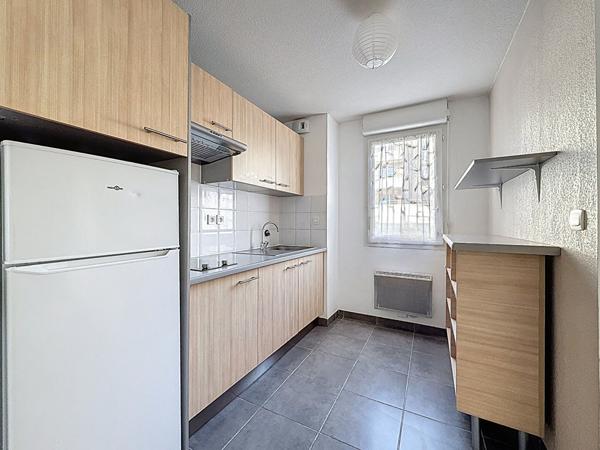 T3 64 m² + terrasse + 2 parkings Proximité centre Castanet