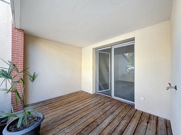 T3 64 m² + terrasse + 2 parkings Proximité centre Castanet