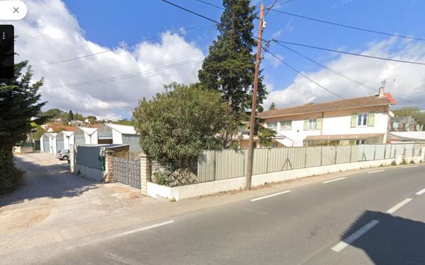 Immeuble à vendre    9 pièces •  Antibes