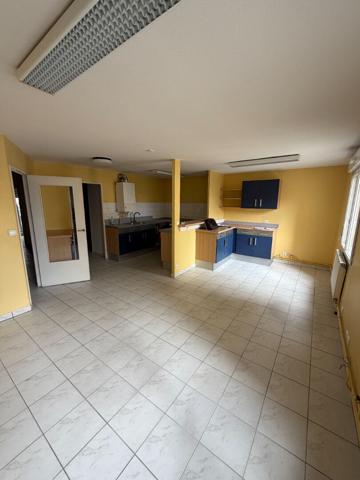 A louer Bureaux 73,28 m2 PMR LIMOGES proche gare des Charentes - Une place de stationnement privative