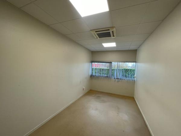 A LOUER IMMEUBLE DE BUREAUX 1296 M2 - COMPIEGNE ZAC DE MERCIÈRES
