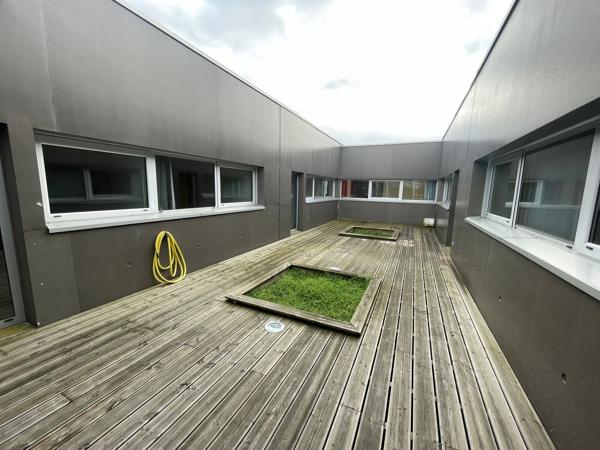 A LOUER IMMEUBLE DE BUREAUX 1296 M2 - COMPIEGNE ZAC DE MERCIÈRES