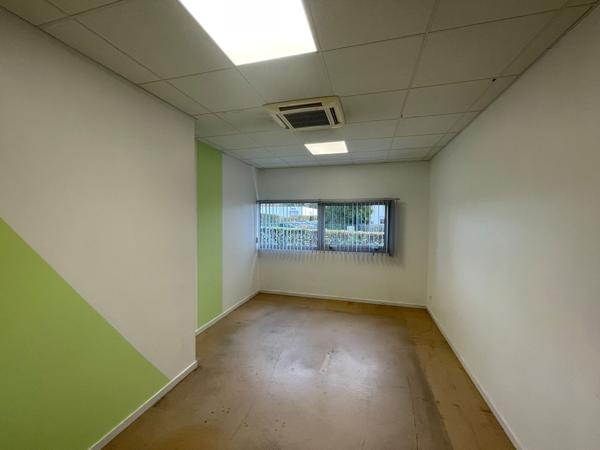 A LOUER IMMEUBLE DE BUREAUX 1296 M2 - COMPIEGNE ZAC DE MERCIÈRES