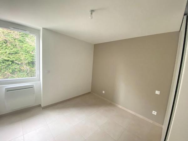 A LOUER -LAVELANET CENTRE APPARTEMENT  T3  - 59 m2 PMR AU RDC