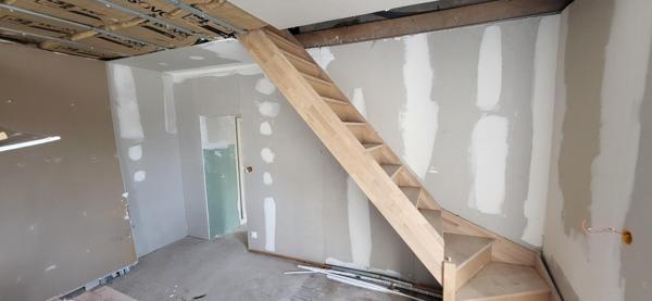 Centre bourg, bel ensemble à rénover, 2 logements