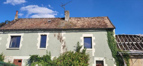 Centre bourg, bel ensemble à rénover, 2 logements