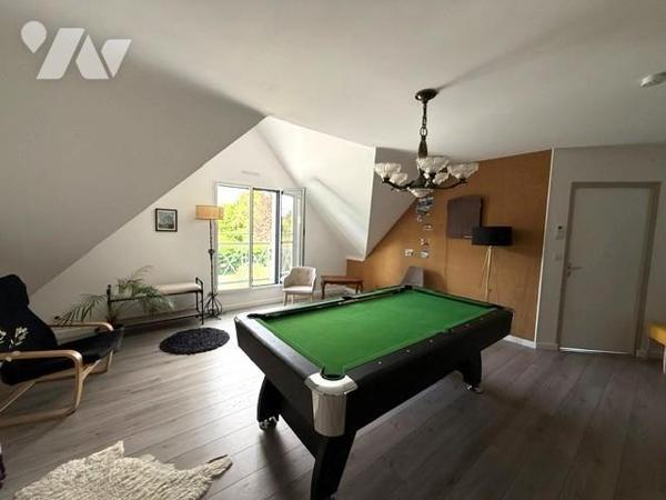 BOUCHEMAINE/PRUNIERS MAISON CONTEMPORAINE EN PARFAIT ETAT AVEC 5 CH JARDIN ET PISCINE AU CALME 