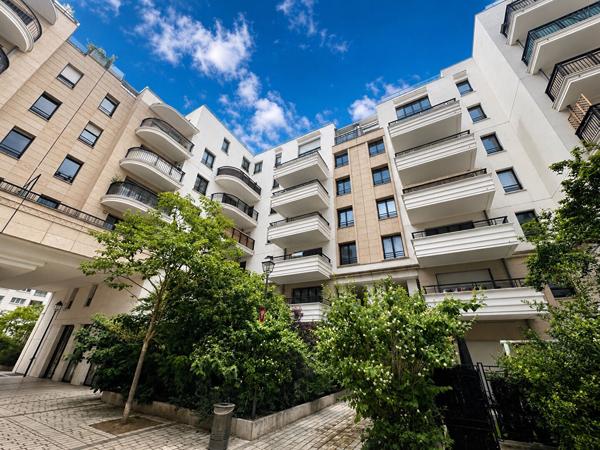 Appartement Suresnes 4 pièce(s) 83 m2