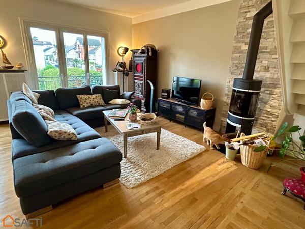 MAISON FAMILIALE A PROXIMITE DU CENTRE DE VERRIERES