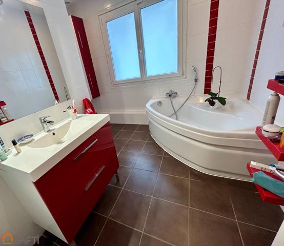 MAISON FAMILIALE A PROXIMITE DU CENTRE DE VERRIERES