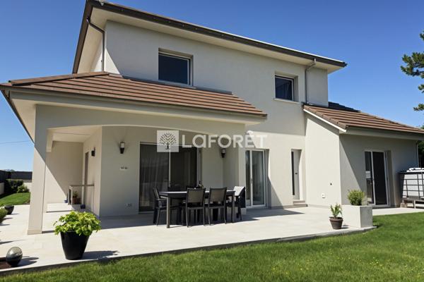 Achat maison près de SAINT VIT - 7 pièce(s) - 144 m² - 335 000 €