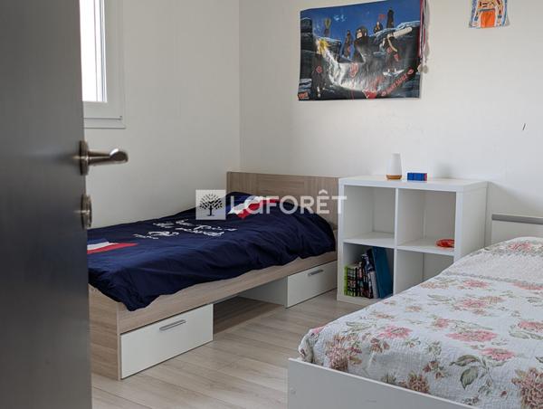 Achat maison près de SAINT VIT - 7 pièce(s) - 144 m² - 335 000 €