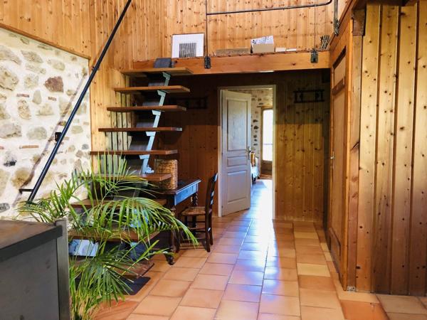 Ancien corps de ferme sur 2Ha9 , La Bastide de Serou 09240 La bastide de serou