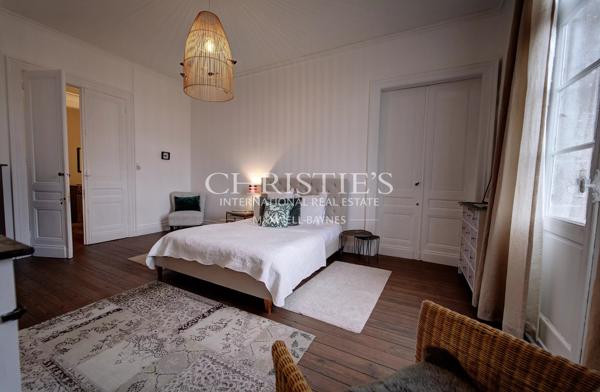 Vivre et recevoir au bord de la Dordogne – Hôtel particulier à Sainte-Foy-la-Grande