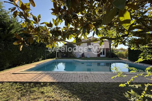 Maison à vendre 6 pièces de 147 m² à Pechbonnieu