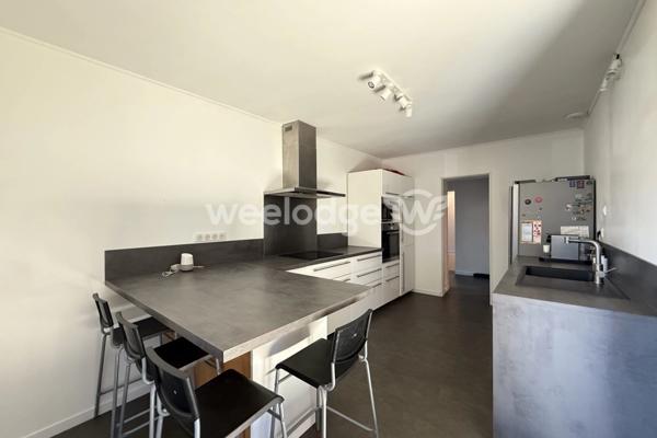 Maison à vendre 6 pièces de 147 m² à Pechbonnieu