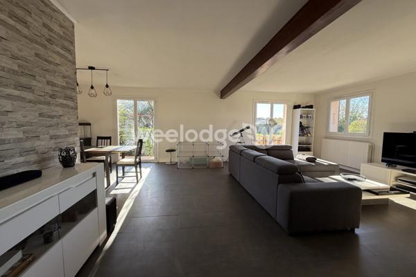 Maison à vendre 6 pièces de 147 m² à Pechbonnieu