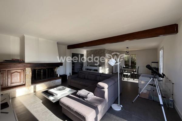 Maison à vendre 6 pièces de 147 m² à Pechbonnieu